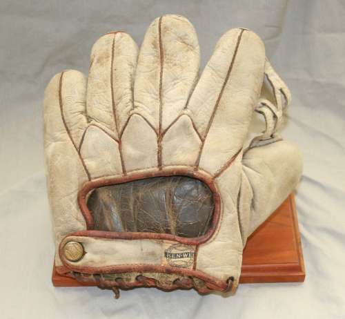 Cy Williams Ken Wel 555 Back